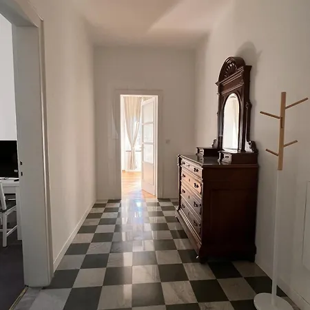 Elegante Deluxe In Centro A Appartement Turijn