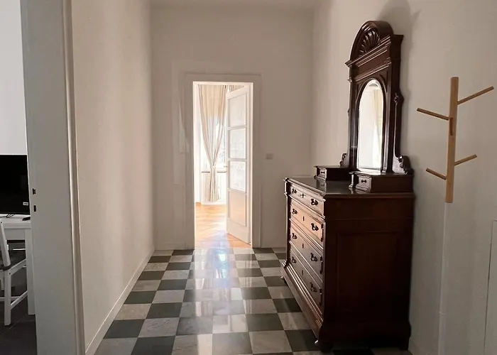 Elegante Deluxe In Centro A アパート トリノ